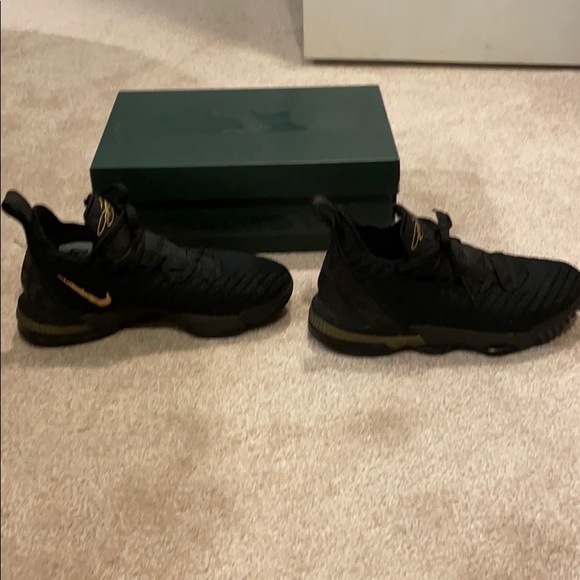 Lebron XVI - Picture 4 of 7